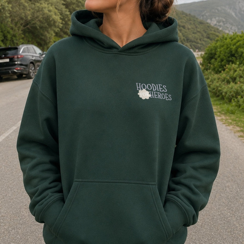 Sudadera con capucha «Damn Resilient»